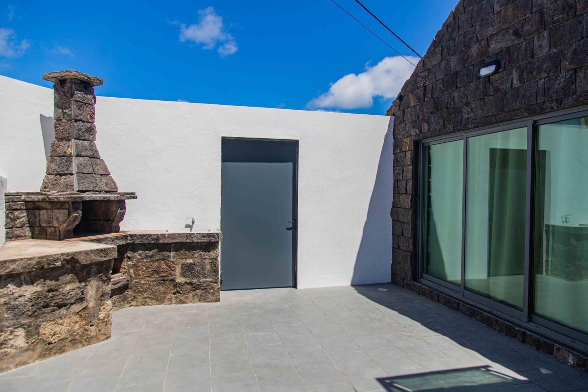 Mosteiros Beach House Экстерьер фото